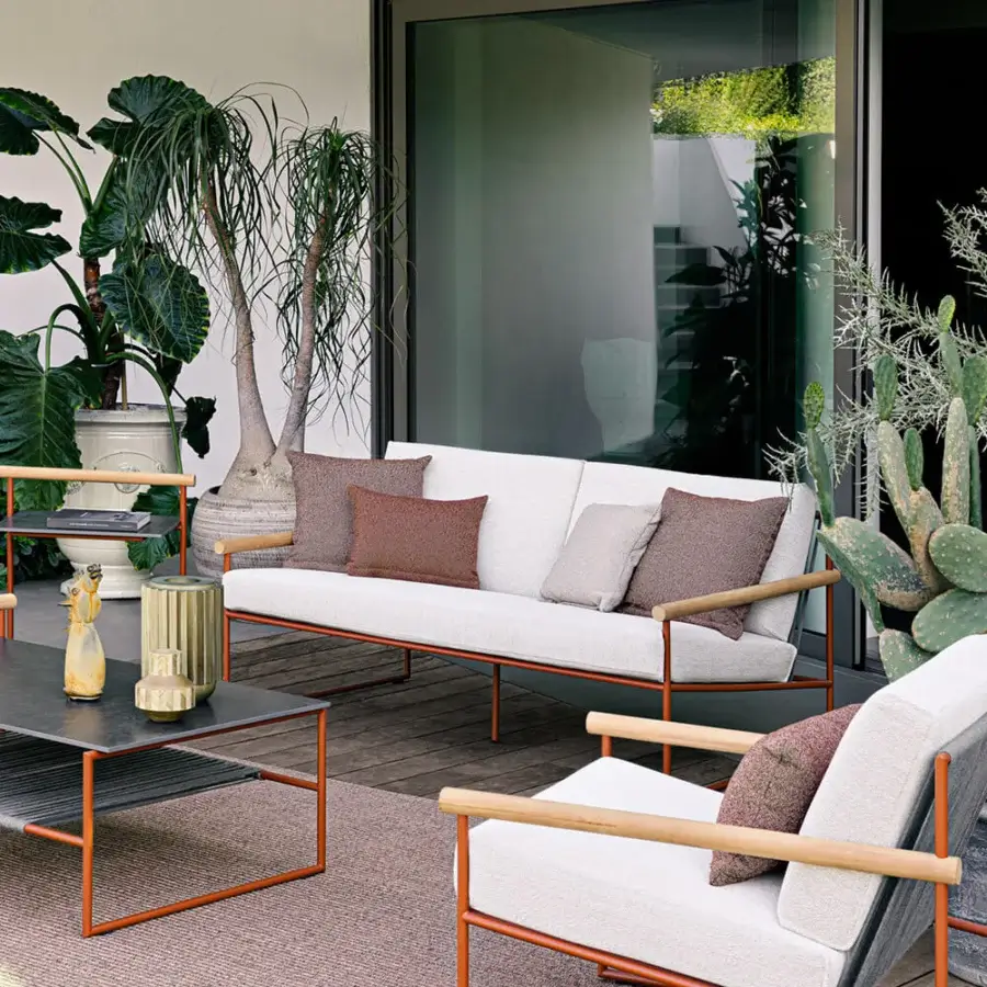 Superior Atmosphera Pipe coffee table with terracotta steel frame and dark stoneware gres tabletop crafted with woven grey rope undertop
