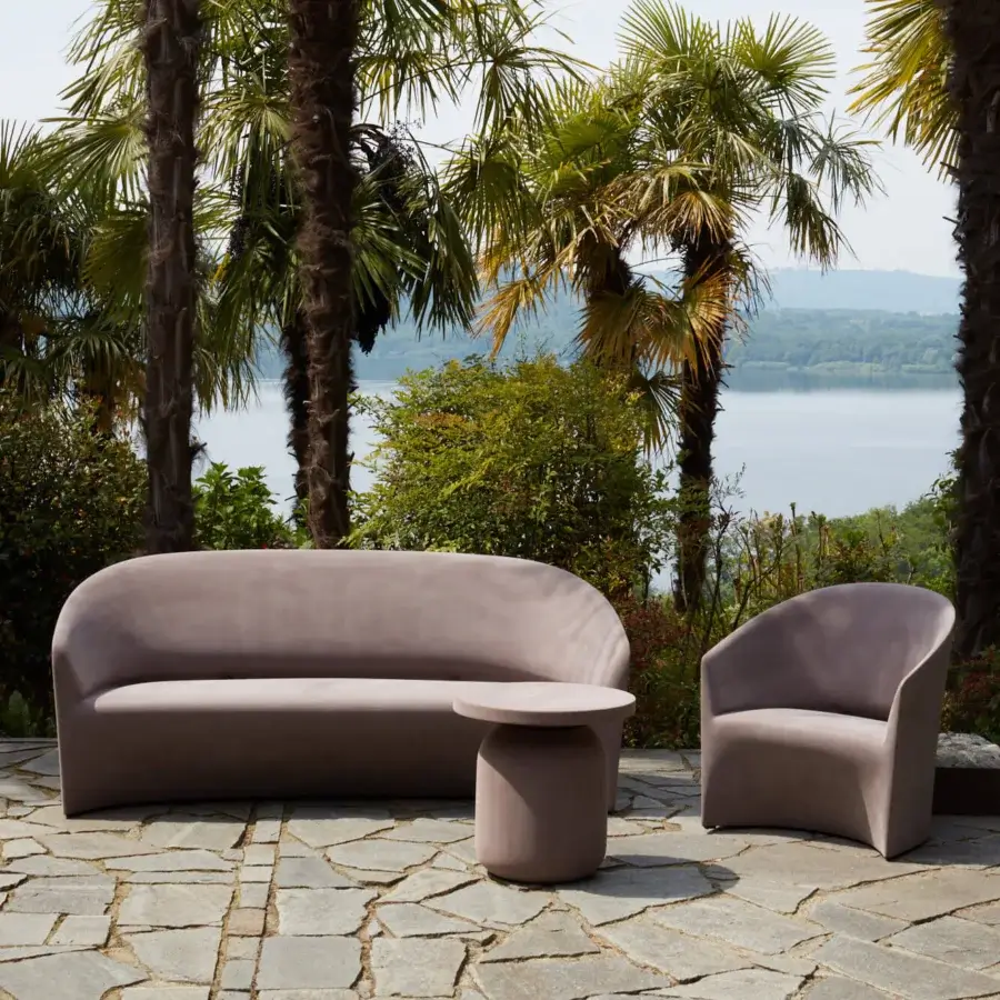 Superior Serralunga Pine Beach sofa crafted in dusty rose 100% recyclable LLDPE with matte finish
