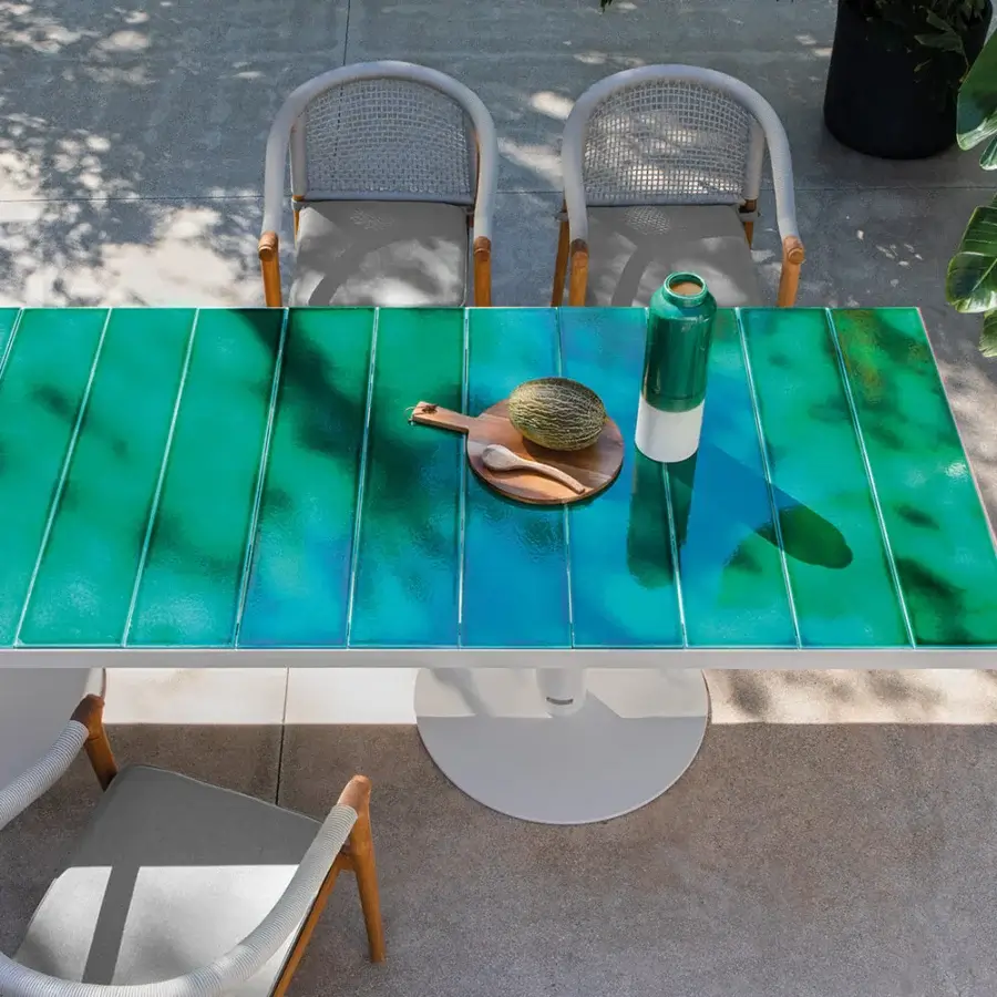 Superior Atmosphera Pantagruel table with a gradient glazed ceramic top and robust solid aluminum base