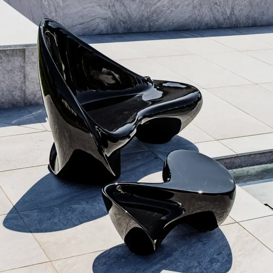Exceptional Serralunga Ripple sofa sculpted from durable LLDPE with a high-gloss lacquered black finish
