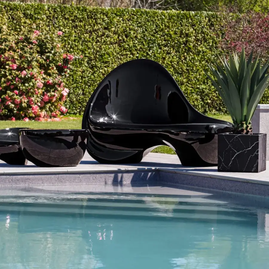 Superior Serralunga Ripple coffee table crafted in intensely glossy black LLDPE with a refined lacquered finish and fluid organic form
