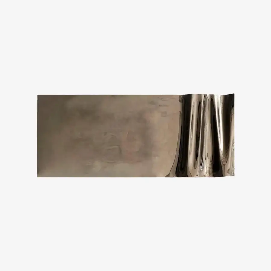 Innovative Tonin Casa Anemos mirror crafted in Italy with a highly reflective metallic surface and glossy finish