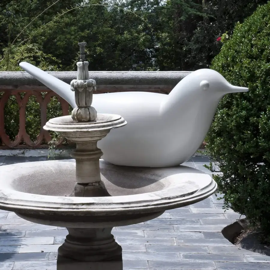 Superior Serralunga Paloma & Pulcino sculpture set crafted in pure white recyclable LLDPE with smooth matte finish