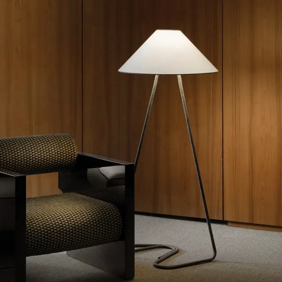 Exceptional Contardi Hat Floor Lamp crafted in Italy with rope-covered metal and bright white lampshade in dark finish