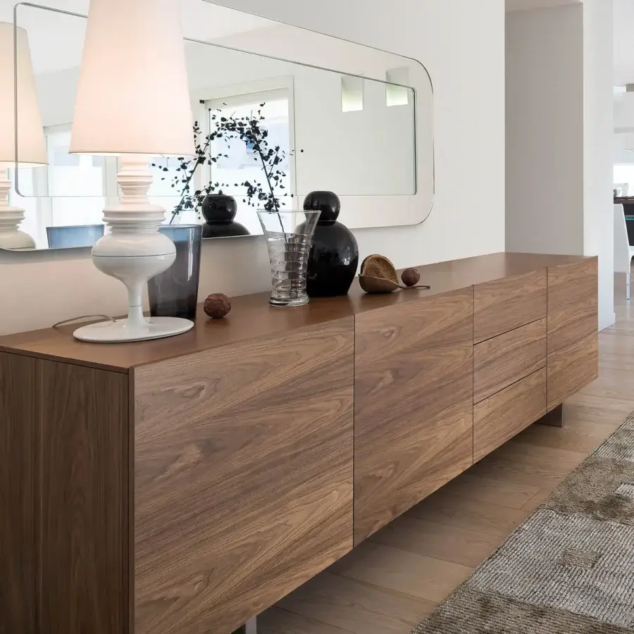 Superior Ivano Antonello Italia Aura sideboard with medium-toned brown wood and satin finish, built with crystal shelves and a steel base