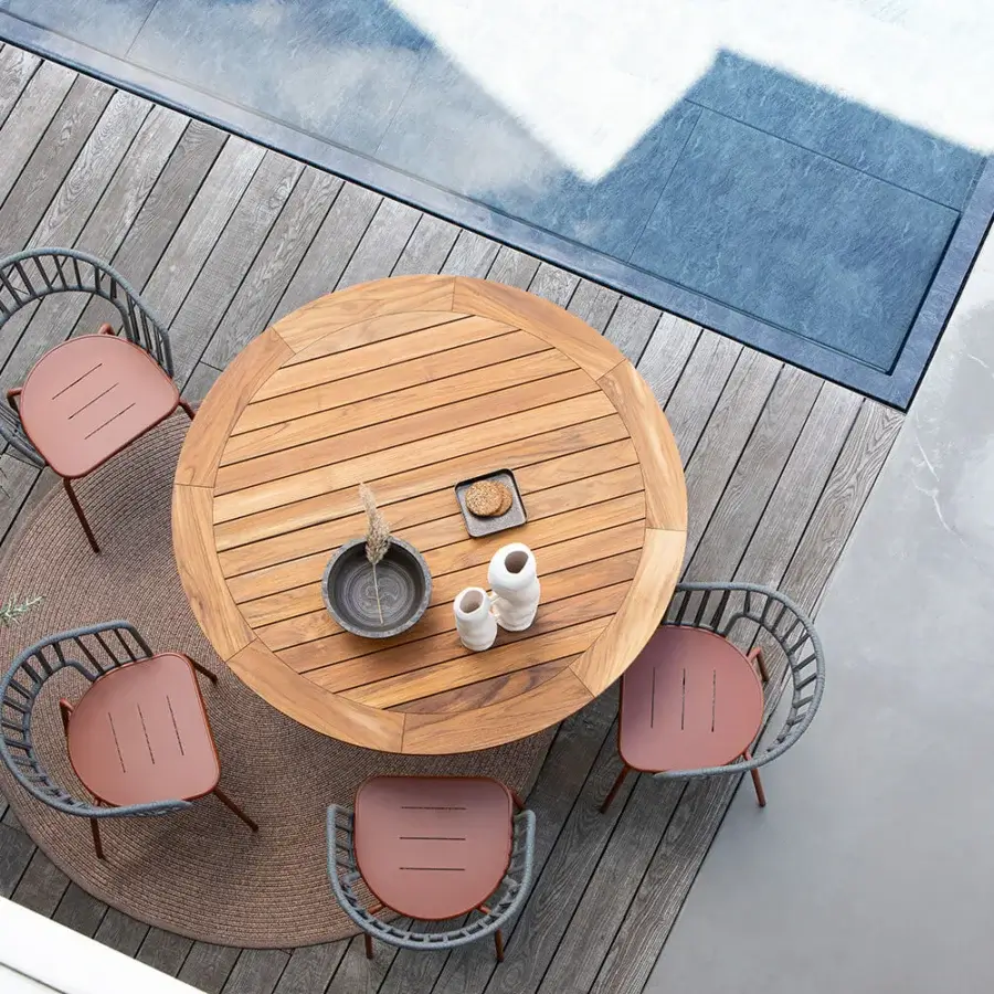 Exceptional Atmosphera Desert table crafted from Asian TEAK wood displaying warm brown tones with a beautiful oil finish