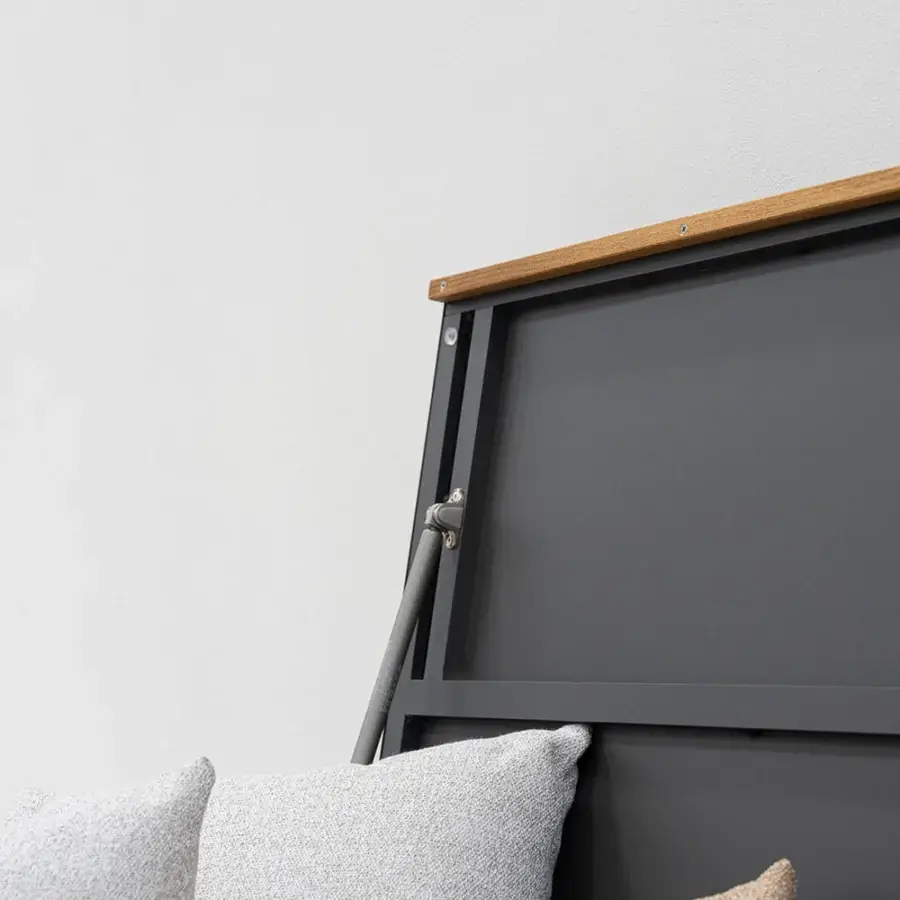 Exceptional Atmosphera Flair accessory box with a dark gray epoxy-coated aluminum frame and oiled teak accents