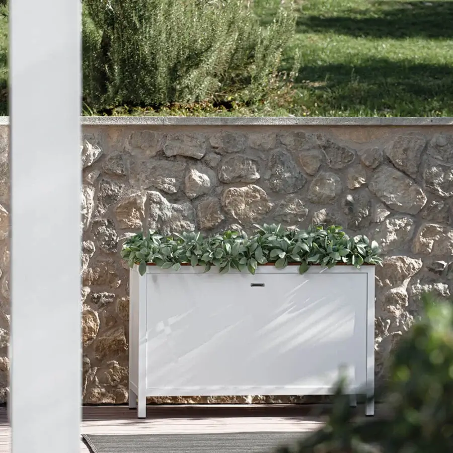 Distinguished Atmosphera Flair planter crafted in epoxy-coated aluminum with oiled teak exhibiting a sleek glossy finish