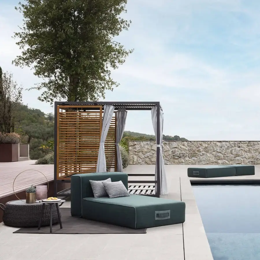 Exceptional Ludo coffee table with a robust aluminum frame epoxy painted for outdoors and hand-woven Teflon thermoplastic acrylic fiber tabletop
