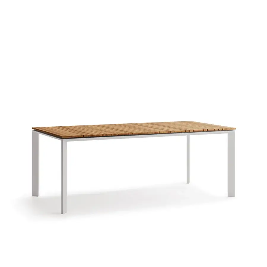 Elegant Atmosphera Magic table with a milled Asian TEAK top and lightweight epoxy-painted aluminum base in warm tones with a satin finish