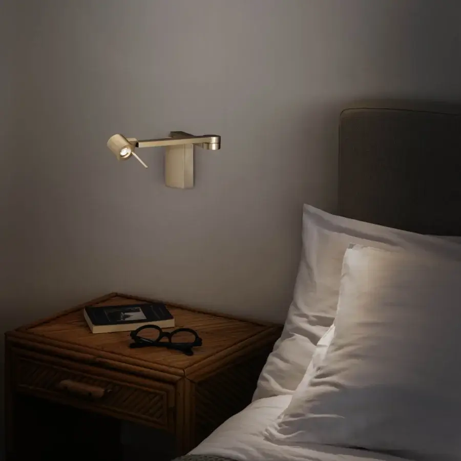 Superior Contardi Manhattan wall lamp crafted in Italy with a flexible metal arm and muted gold satin finish