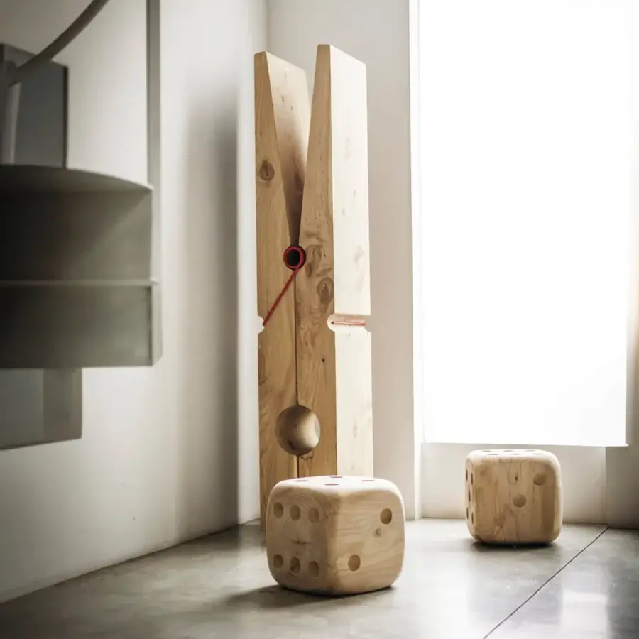 Exceptional Riva 1920 Molletta bench carved in solid Lebanese cedar wood with a red-toned metal spring connection