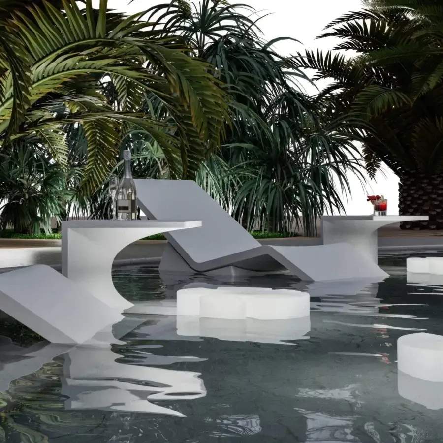 Distinctive Serralunga Aquaplano side table crafted in light gray recyclable plastic with a smooth matte finish