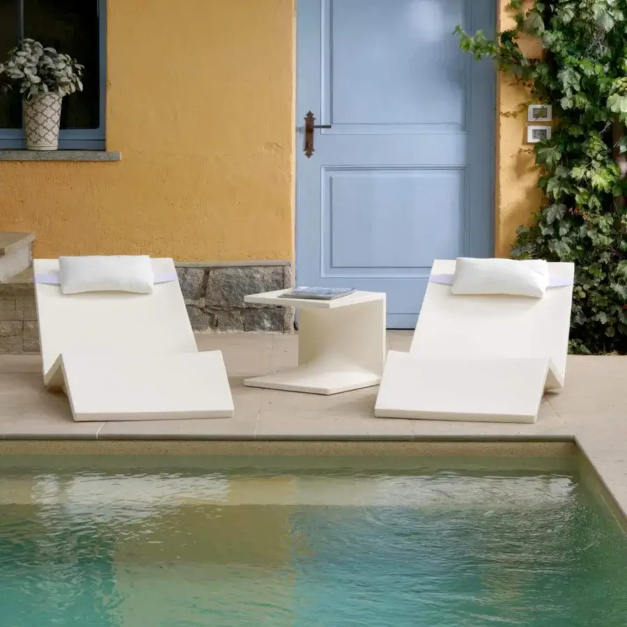 Distinguished Serralunga Aqua Lounger lounger built in off-white recyclable LLDPE plastic with a smooth matte finish