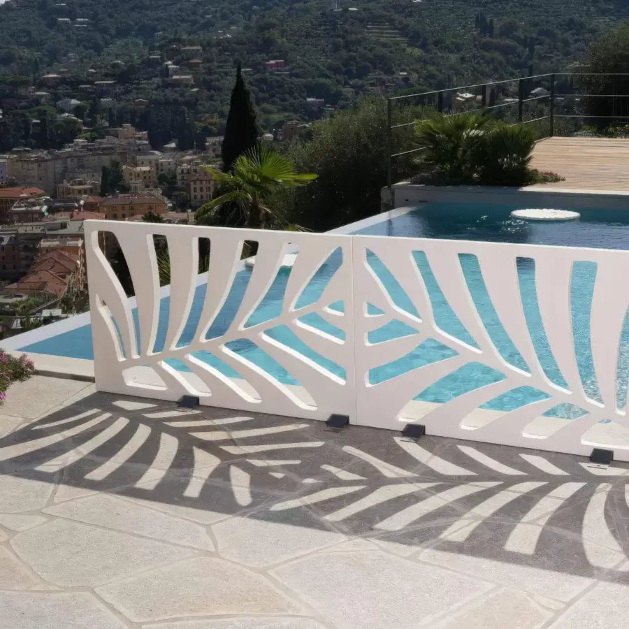 Distinguished Serralunga Kentia Panel Divider crafted in bright white recyclable LLDPE with a smooth matte finish