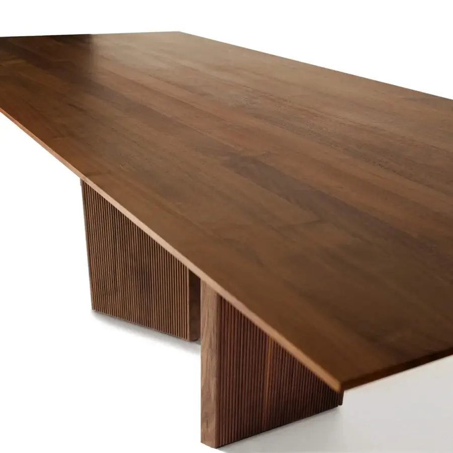 Revo Table #3