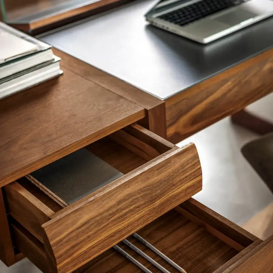 Elle Ecrit Desk #4