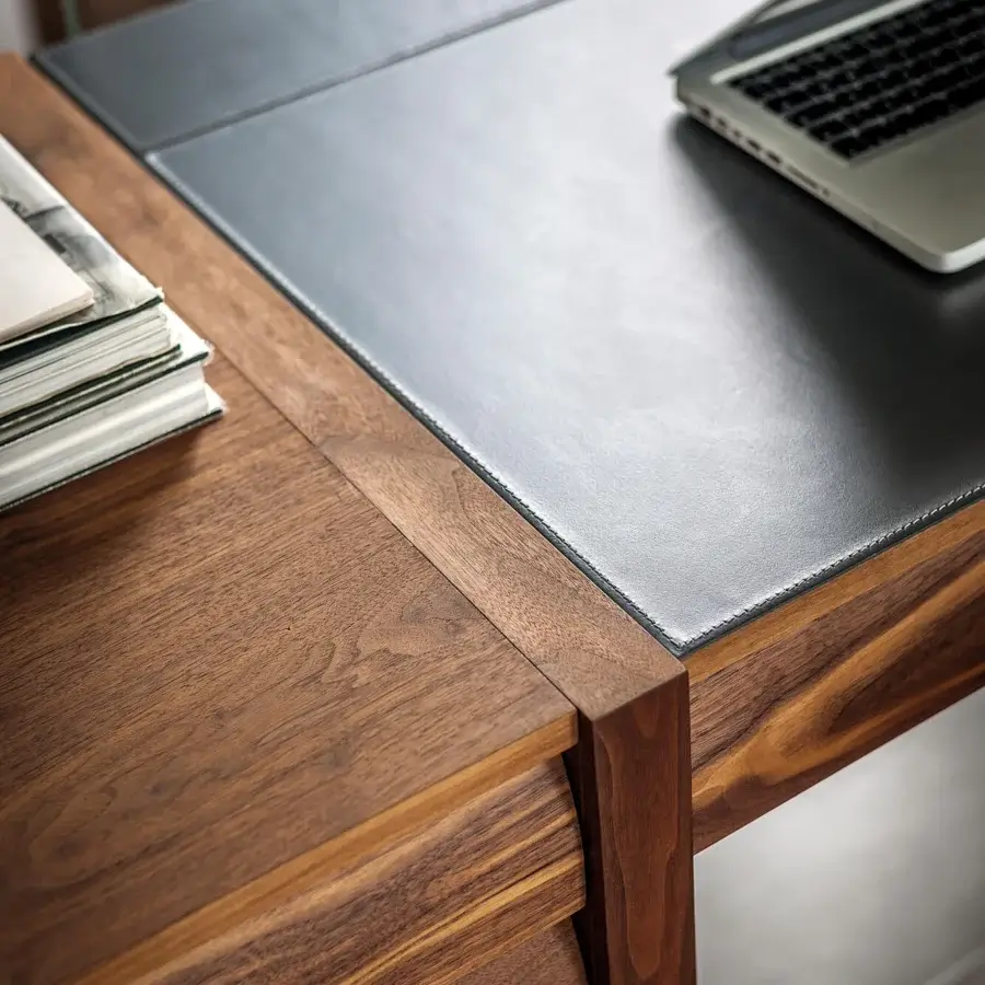 Elle Ecrit Desk #3
