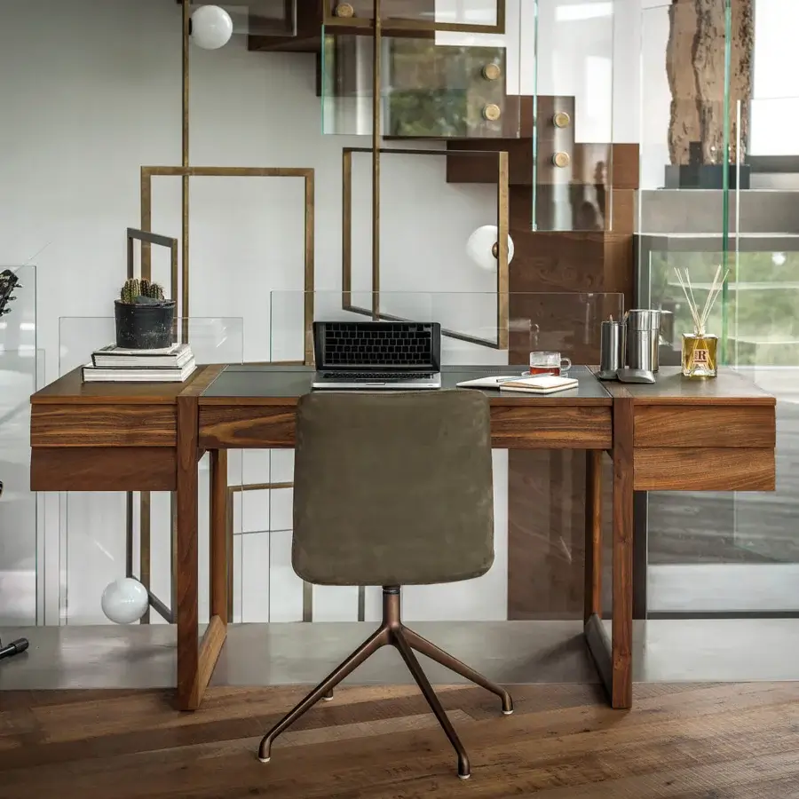 Elle Ecrit Desk #5