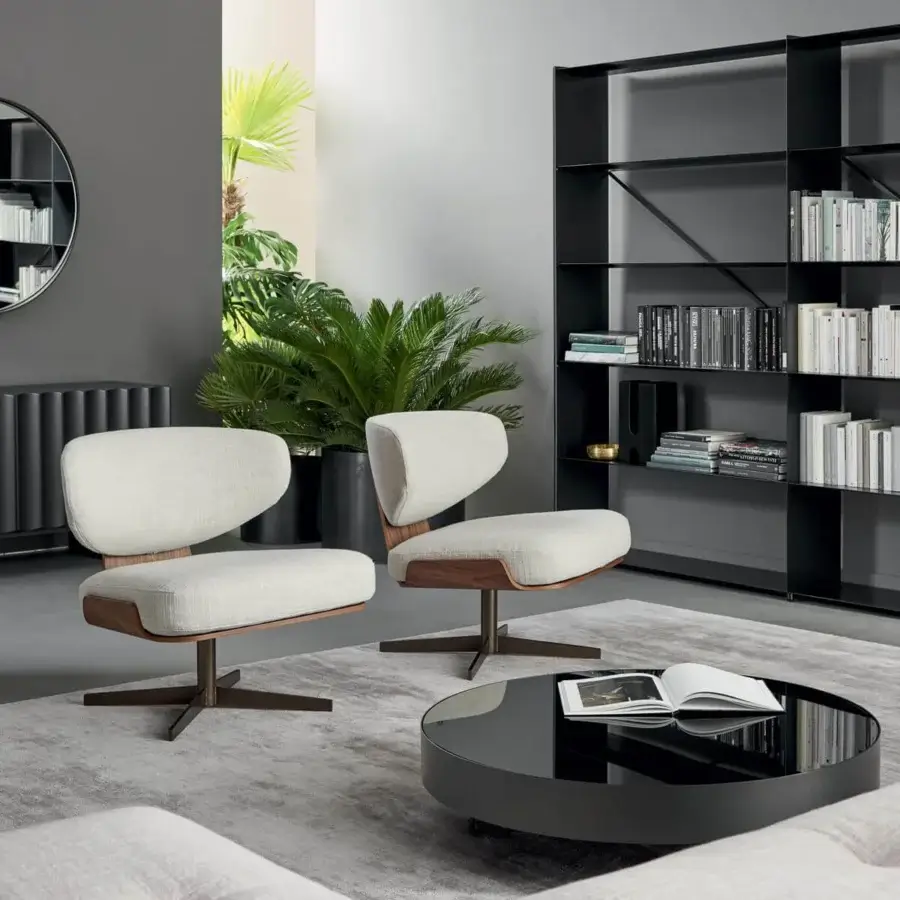 Superior Bonaldo Jazz coffee table with glossy glass top and refined metal outline creating a floating form