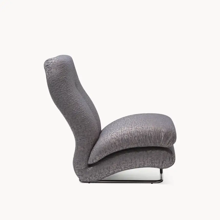 Luxury Cigno lounge chair with heathered gray‑purple and light lavender textile seat and backrest, supported by a polished glossy metal rod