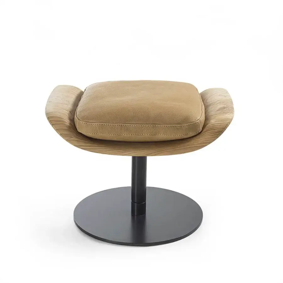 Elegant Riva 1920 Creus lounge chair with cedar of Lebanon block and tan leather‑textile cushion and dark matte metal pillar