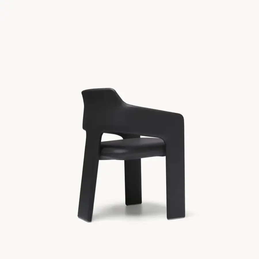 Luxury Visionnaire Rochester armchair with matte black upholstery and silver‑toned metal accents in contemporary design