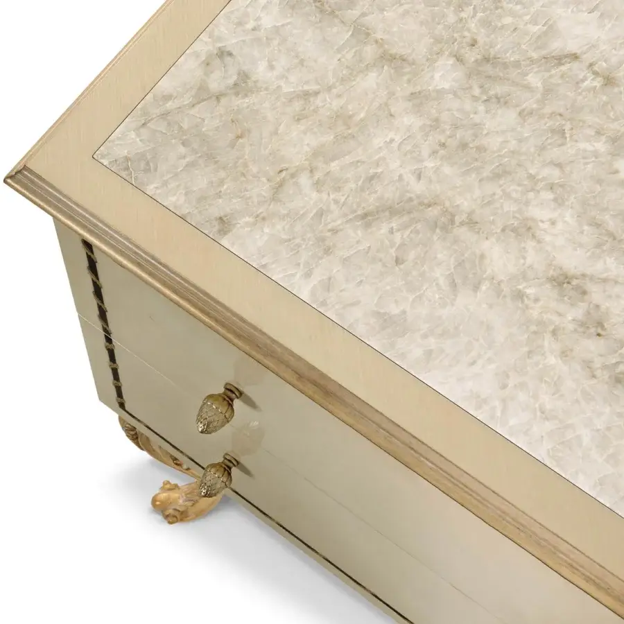 25-1022 Chest of Drawers #2
