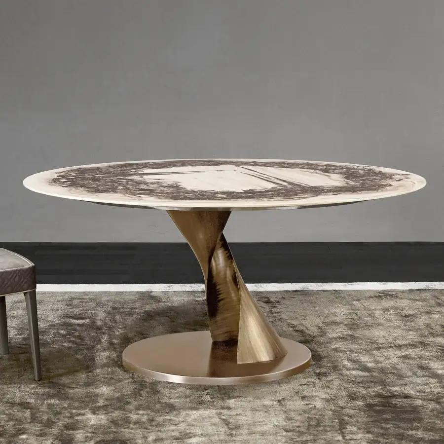 Zoe Table #8