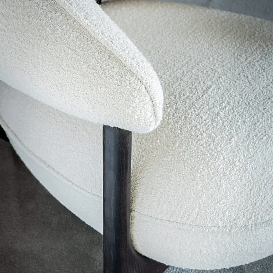 Ruby Lounge Chair #13
