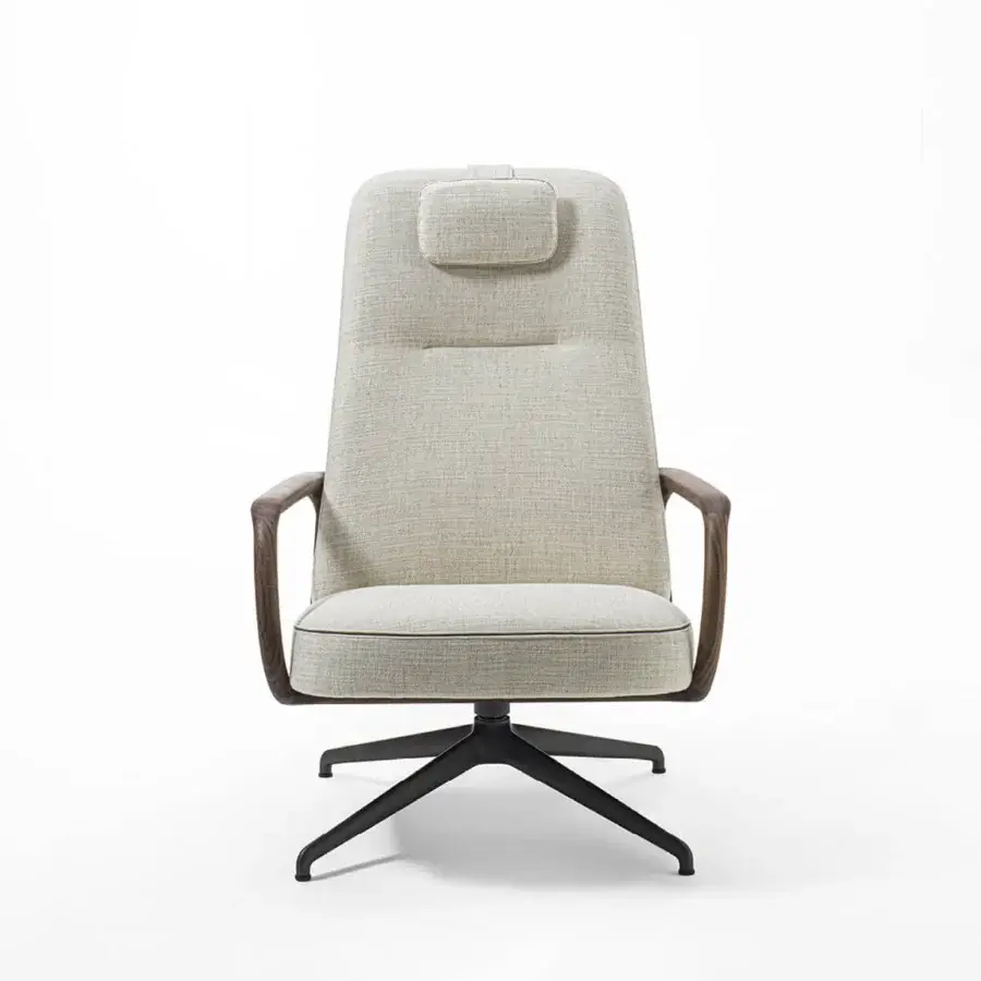 Luxury Porada Cuna lounge chair with off‑white linen upholstery, wooden shell, matte black swivel base, brown armrests