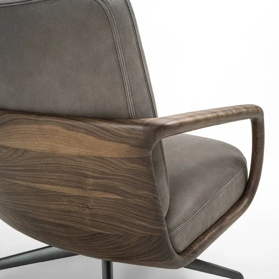 Fine Porada Cuna lounge chair dark brown satin‑finished wooden shell, taupe‑grey leather cushions, metal legs in Italy