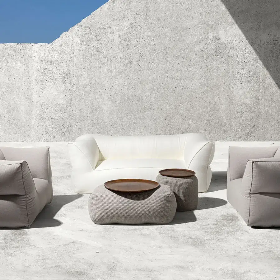 Luxury Gart Puffone sofa in pristine white with non‑removable high‑performance outdoor fabric and matte finish
