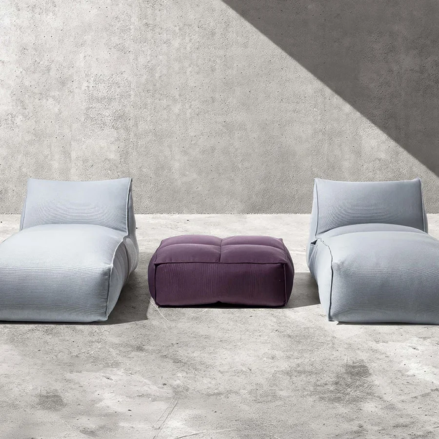 Elegant Gart Puffone lounger with reclined backrest, organic silhouette, seating, muted light‑grey polyester, matte finish