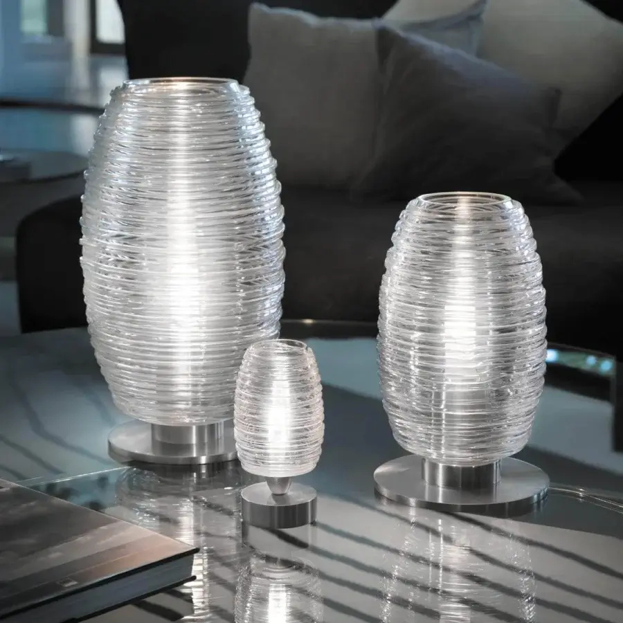 Superior Vistosi Damasco table lamp with textured crystal glass shade and satin nickel metal base