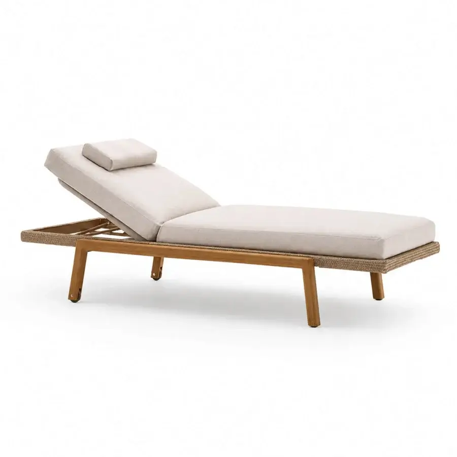Gianna Lounger with Wheels #1