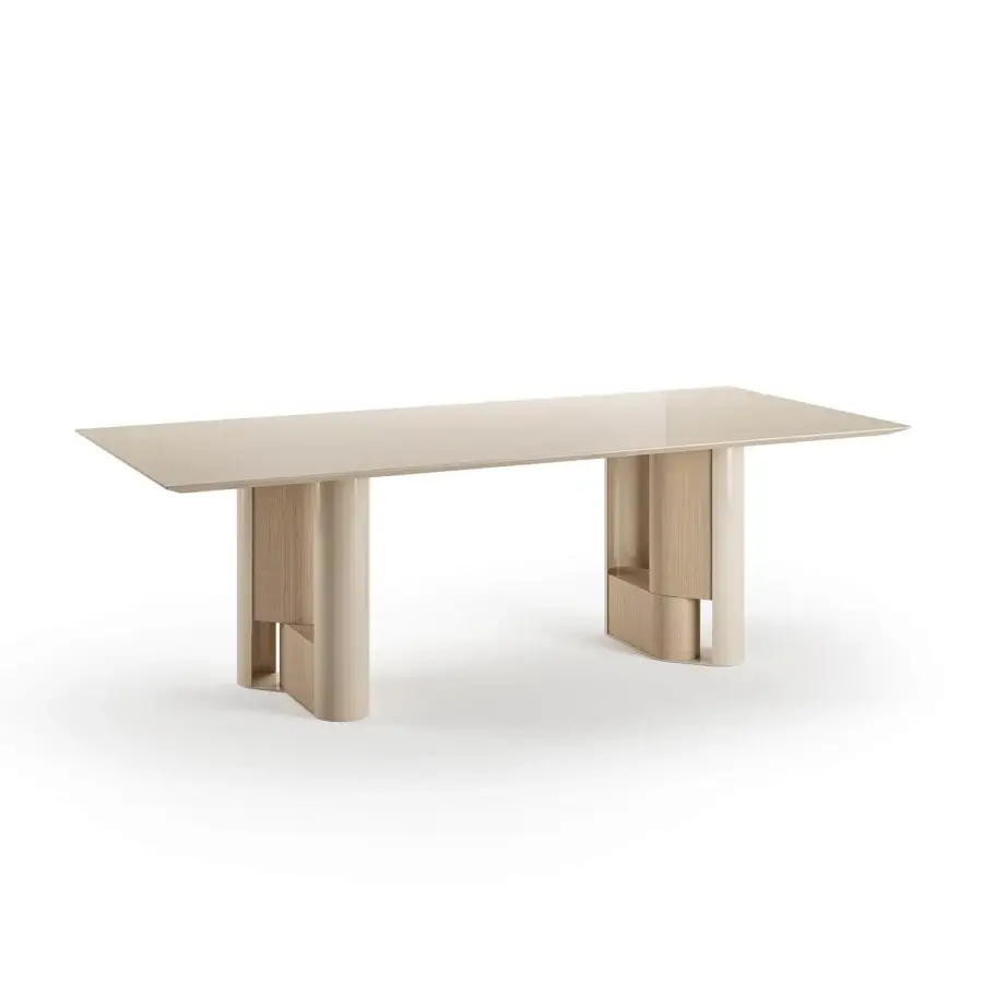 Cosmopolitan Table #1