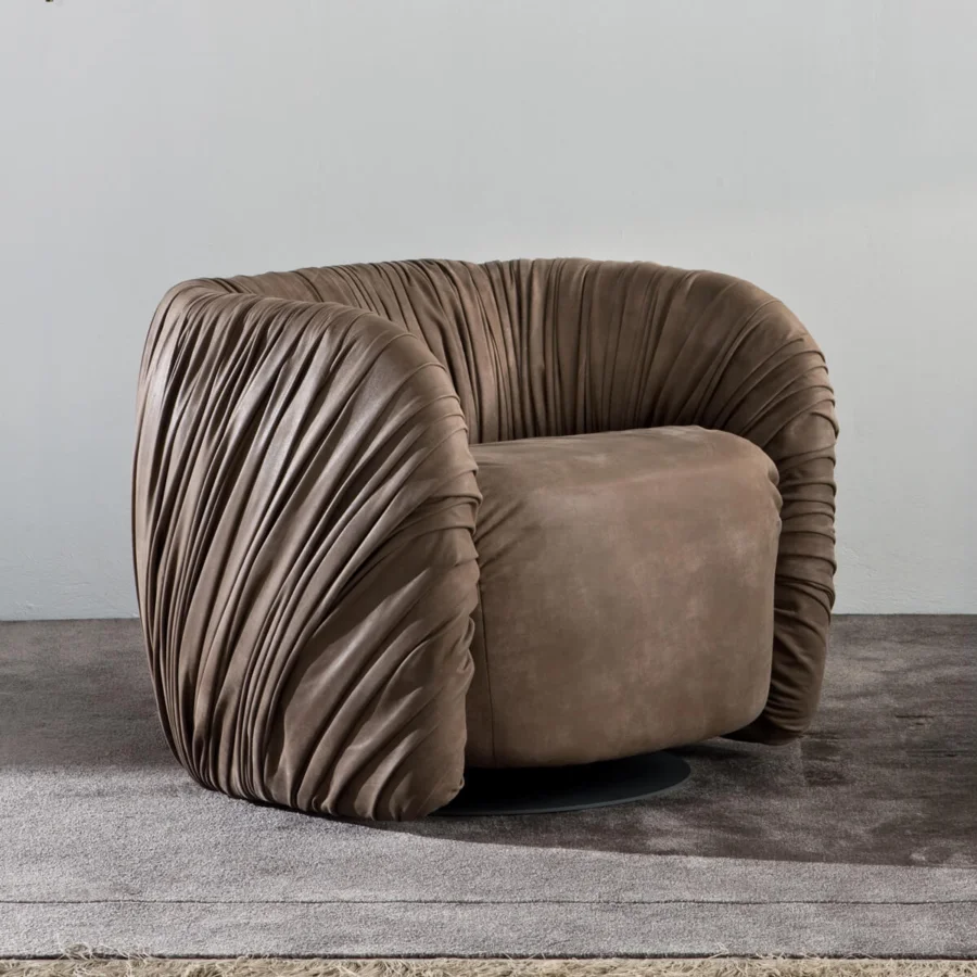 Drapé Lounge Chair #1