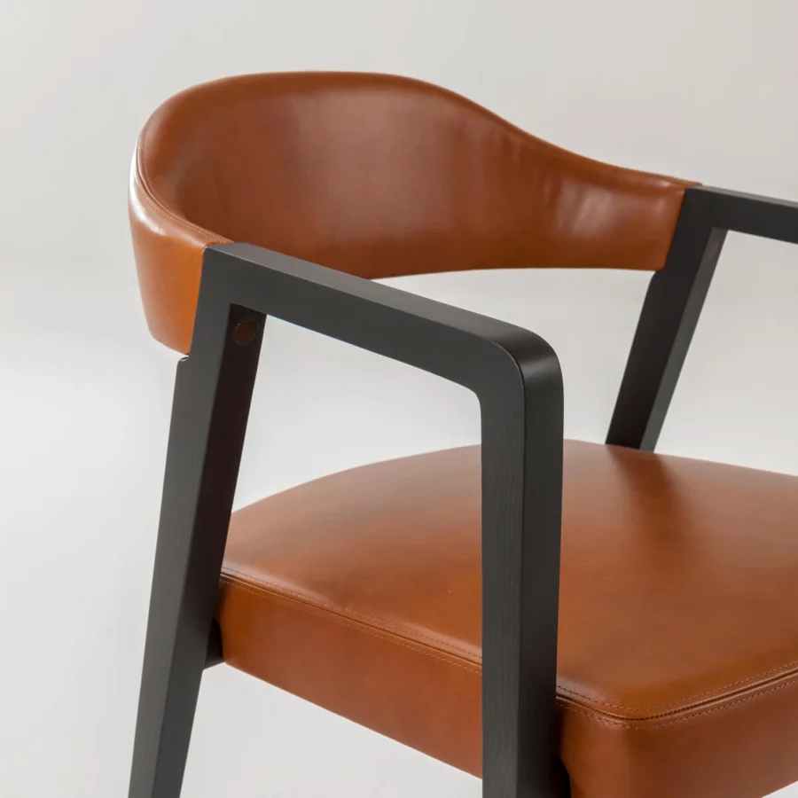 Kris Armchair #5