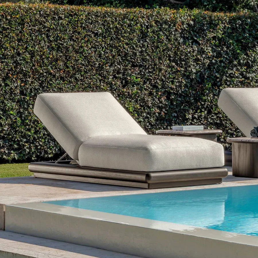 Itaca Lounger #1