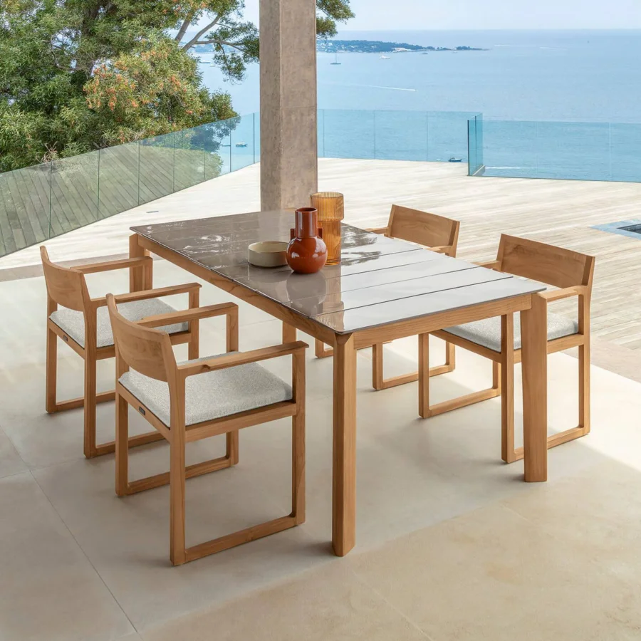 Thea Table #3