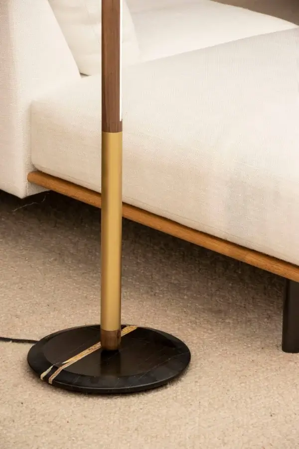 Linea Uno Floor Lamp #6