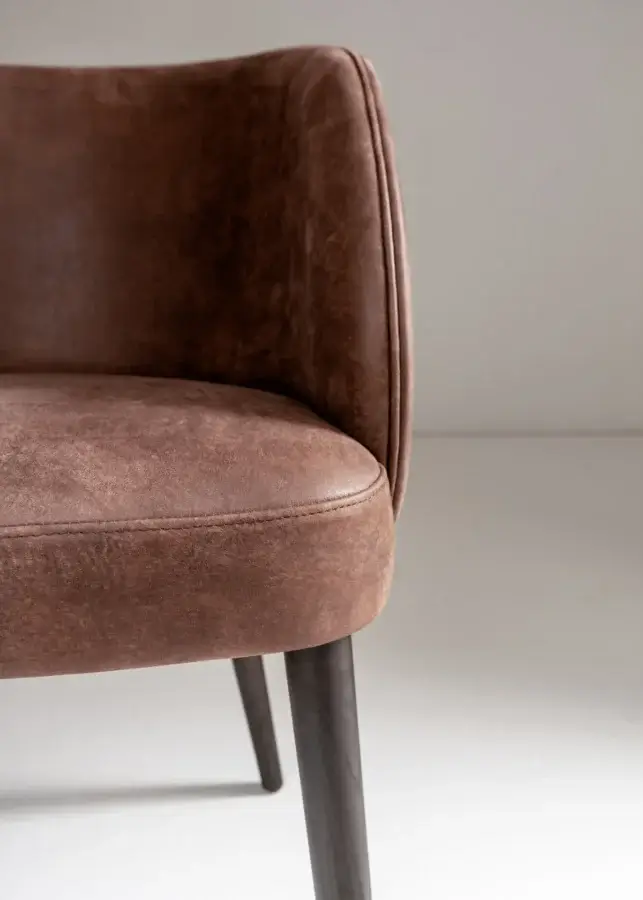 LV 101 Armchair #7