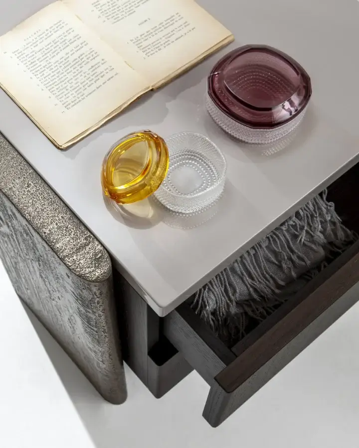 Outfit Nightstand #4