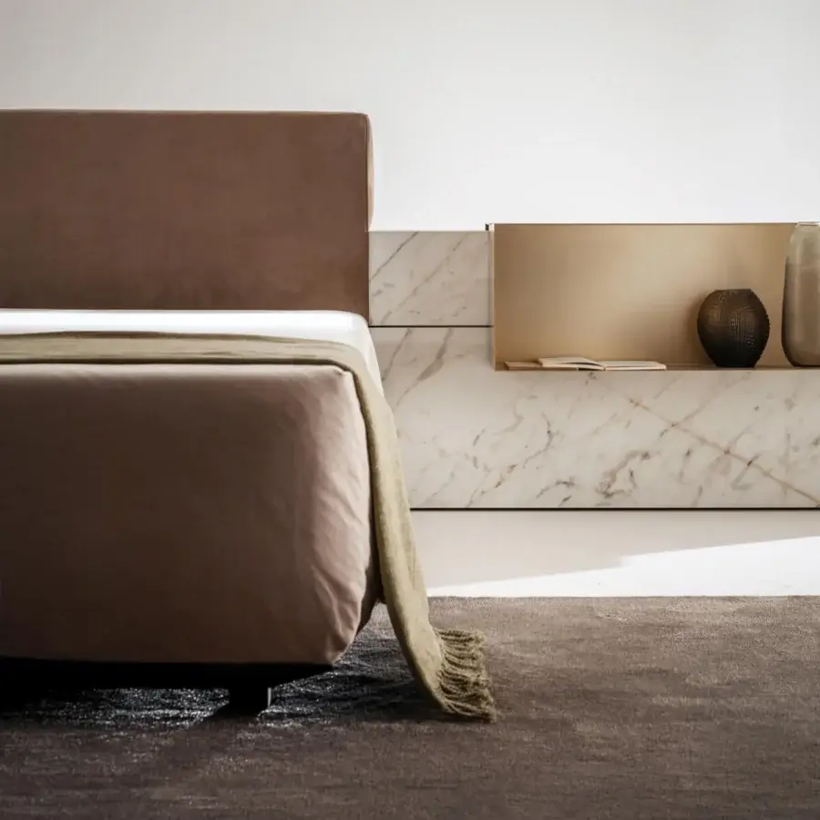 Premium Laurameroni Symphony Bed with lacquered taupe‑brown wood structure, black aniline‑dyed base, velvet headboard, legs