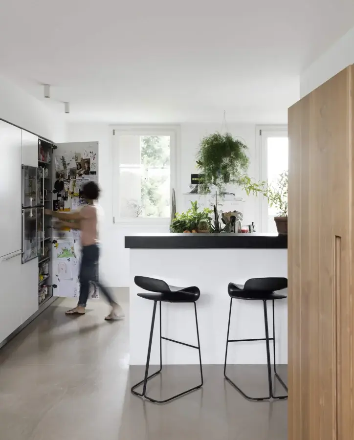 BCN Sled Base Stool #5