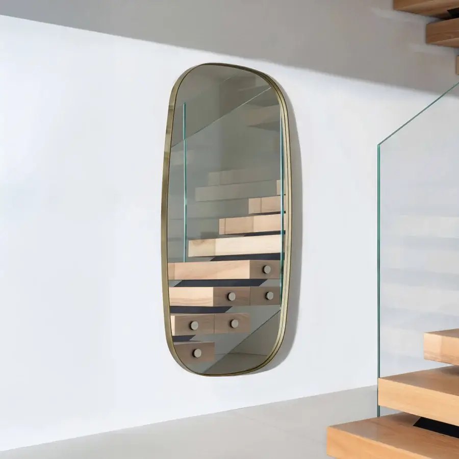 Sovet Italia York Mirror #1