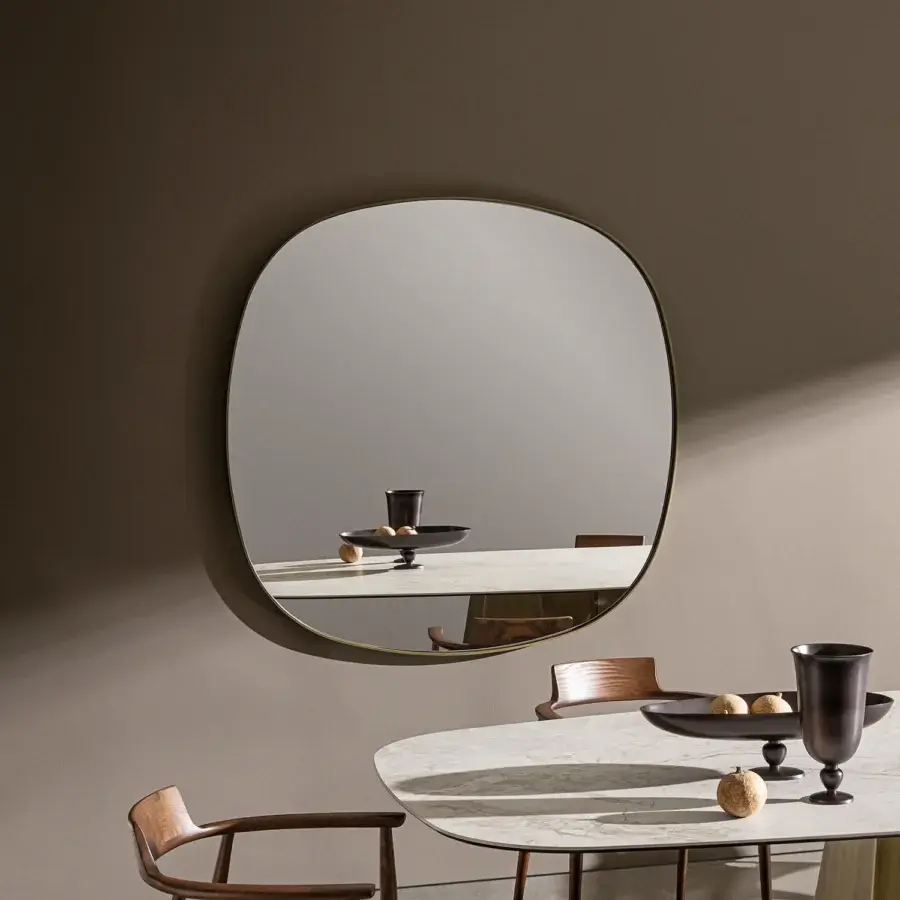 Sovet Italia York Mirror #2