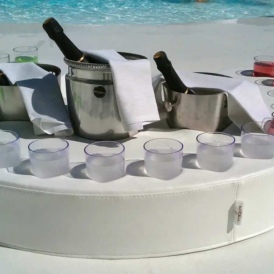 Trona Trona Floating Poolside Bar #3