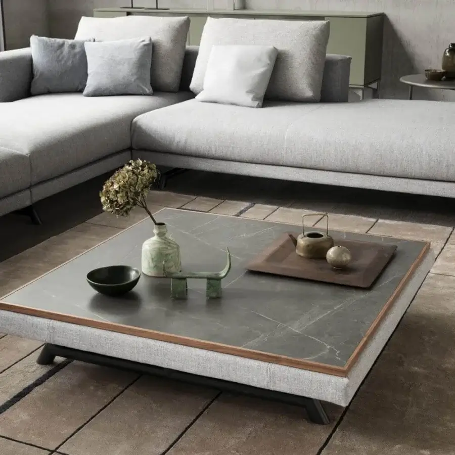 Superior Presotto San Marino sectional with light gray textile upholstery and peltro varnished metal feet crafted in Italy